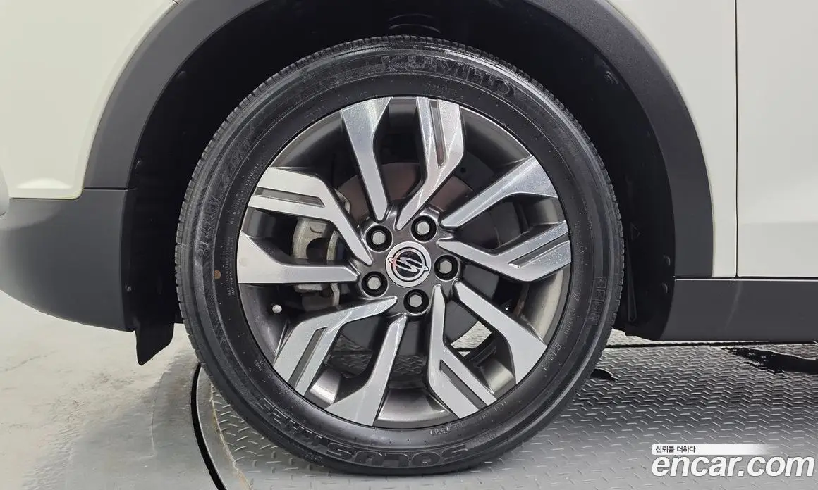 SsangYong TIBOLI 2019 1.6 автомат (гидро), фото 5 SsangYong TIBOLI 2019 1.6 автомат (гидро), фото 5