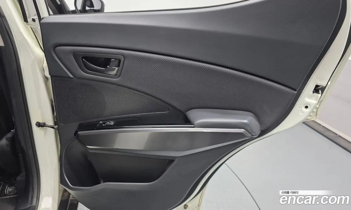SsangYong TIBOLI 2020 1.6 автомат (гидро), фото 30 SsangYong TIBOLI 2020 1.6 автомат (гидро), фото 30