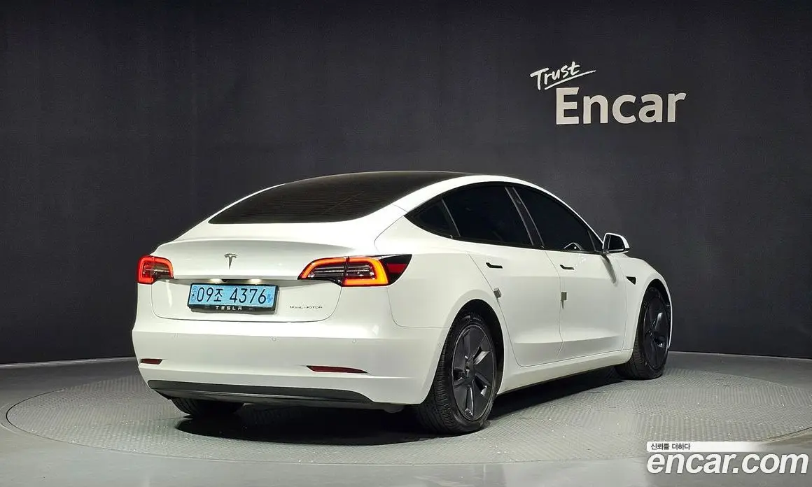 Tesla Model 3 2021 0.2 автомат (гидро), фото 2 Tesla Model 3 2021 0.2 автомат (гидро), фото 2
