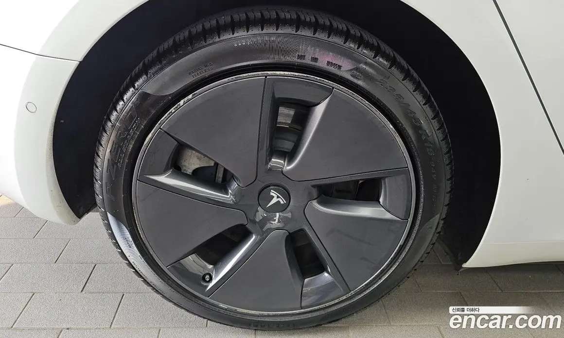 Tesla Model 3 2021 0.2 автомат (гидро), фото 5 Tesla Model 3 2021 0.2 автомат (гидро), фото 5