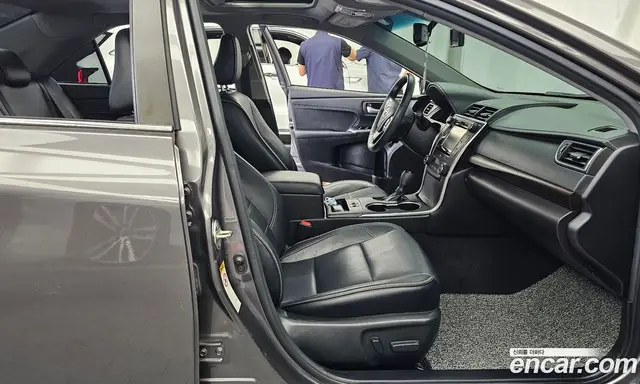 Toyota Camry 2016 2.5 автомат (гидро), миниатюра 11 Toyota Camry 2016 2.5 автомат (гидро), миниатюра 11