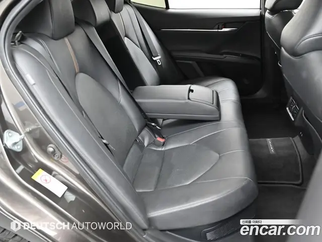 Toyota Camry 2018 2.5 автомат (гидро), миниатюра 12