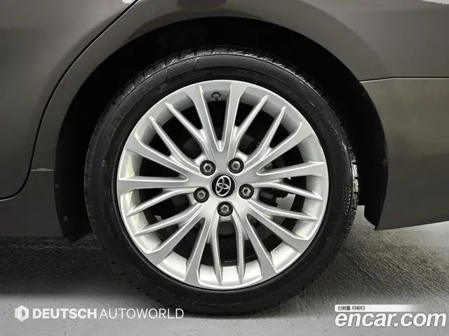 Toyota Camry 2018 2.5 автомат (гидро), миниатюра 5 Toyota Camry 2018 2.5 автомат (гидро), миниатюра 5