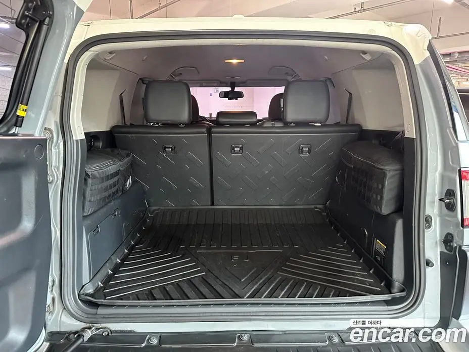 Toyota FJ Cruiser 2014 4.0 автомат (гидро), фото 9 Toyota FJ Cruiser 2014 4.0 автомат (гидро), фото 9