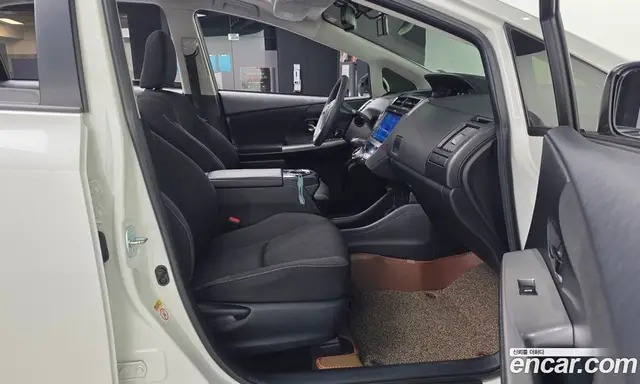 Toyota Prius 2015 1.8 автомат (гидро), миниатюра 11 Toyota Prius 2015 1.8 автомат (гидро), миниатюра 11