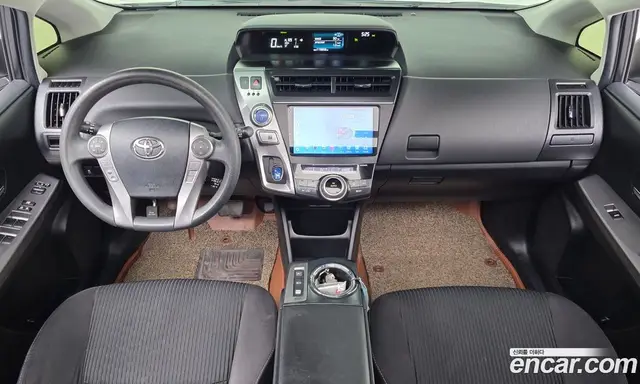 Toyota Prius 2015 1.8 автомат (гидро), миниатюра 7 Toyota Prius 2015 1.8 автомат (гидро), миниатюра 7