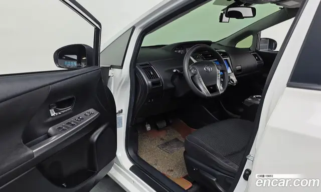 Toyota Prius 2015 1.8 автомат (гидро), миниатюра 10 Toyota Prius 2015 1.8 автомат (гидро), миниатюра 10