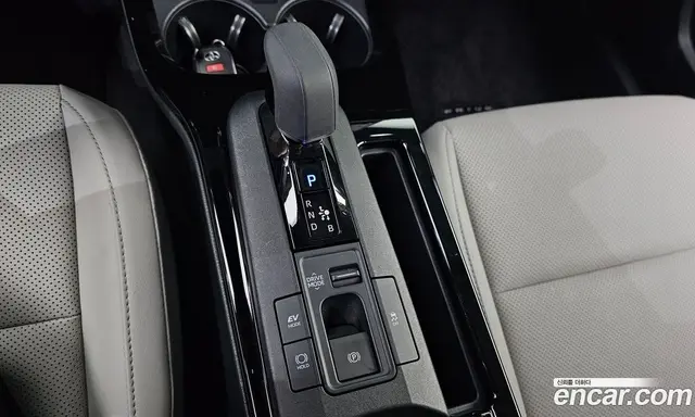 Toyota Prius 2024 2.0 автомат (гидро), миниатюра 9 Toyota Prius 2024 2.0 автомат (гидро), миниатюра 9