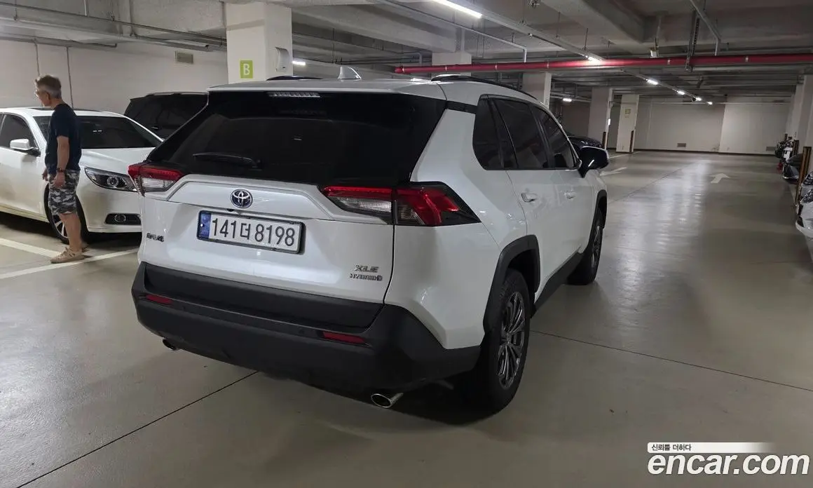 Toyota RAV4 2024 2.5 автомат (гидро), фото 4 Toyota RAV4 2024 2.5 автомат (гидро), фото 4