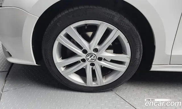 Volkswagen Jetta 2015 2.0 автомат (гидро), миниатюра 5 Volkswagen Jetta 2015 2.0 автомат (гидро), миниатюра 5