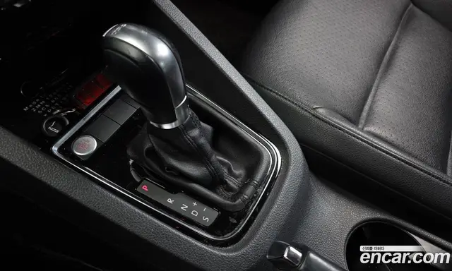 Volkswagen Jetta 2015 2.0 автомат (гидро), миниатюра 9 Volkswagen Jetta 2015 2.0 автомат (гидро), миниатюра 9