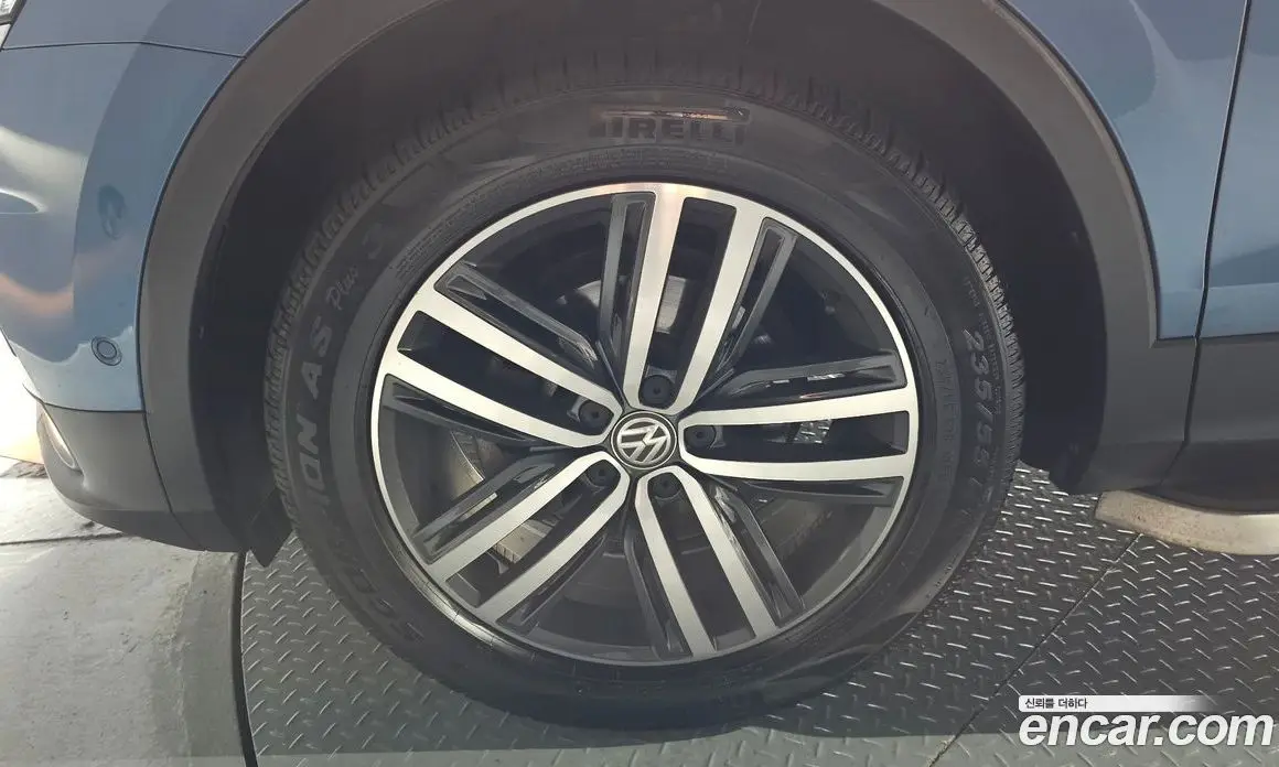 Volkswagen Tiguan 2018 2.0 автомат (гидро), фото 5