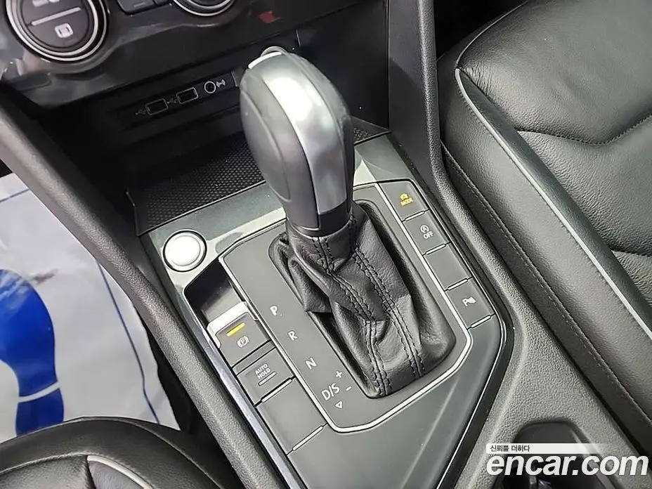 Volkswagen Tiguan 2020 2.0 автомат (гидро), фото 8 Volkswagen Tiguan 2020 2.0 автомат (гидро), фото 8