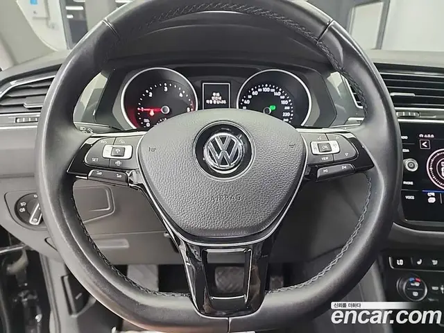 Volkswagen Tiguan 2020 2.0 автомат (гидро), миниатюра 9 Volkswagen Tiguan 2020 2.0 автомат (гидро), миниатюра 9
