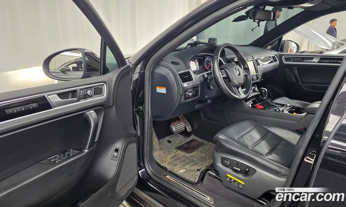 Volkswagen Touareg 2016 3.0 автомат (гидро), фото 10 Volkswagen Touareg 2016 3.0 автомат (гидро), фото 10