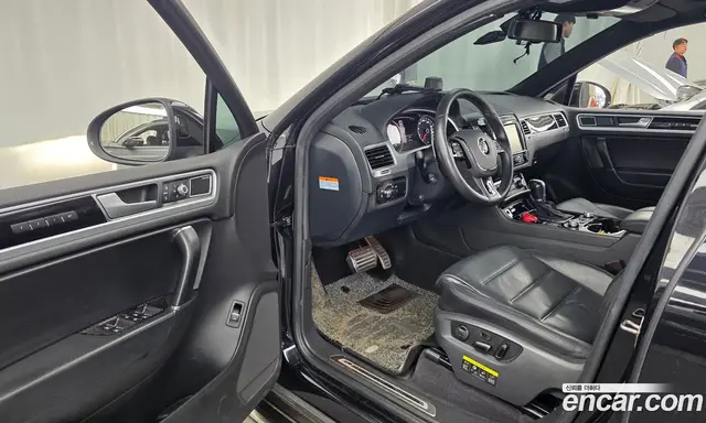 Volkswagen Touareg 2016 3.0 автомат (гидро), миниатюра 10 Volkswagen Touareg 2016 3.0 автомат (гидро), миниатюра 10