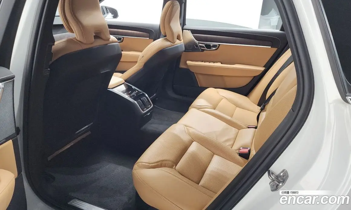 Volvo S90 2021 2.0 автомат (гидро), фото 16 Volvo S90 2021 2.0 автомат (гидро), фото 16