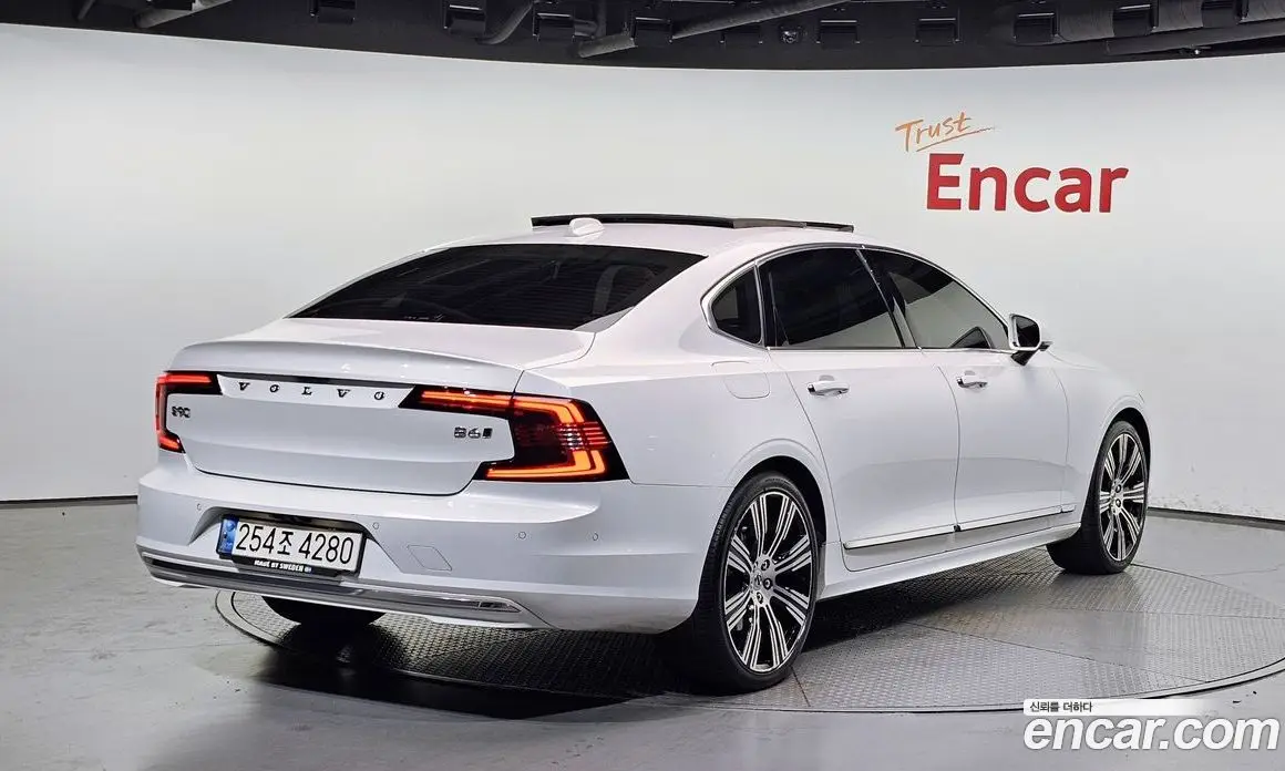 Volvo S90 2021 2.0 автомат (гидро), фото 2 Volvo S90 2021 2.0 автомат (гидро), фото 2