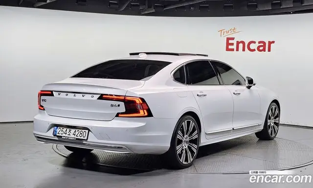 Volvo S90 2021 2.0 автомат (гидро), миниатюра 2 Volvo S90 2021 2.0 автомат (гидро), миниатюра 2
