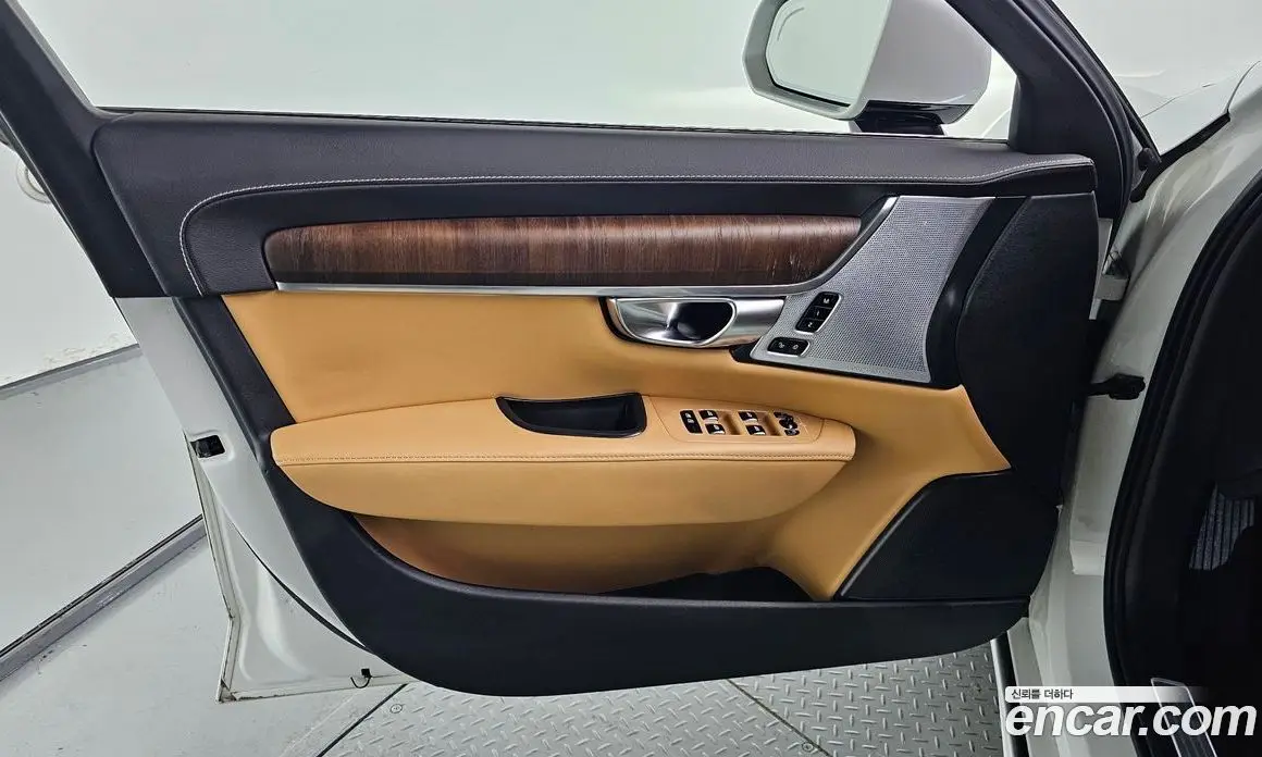 Volvo S90 2021 2.0 автомат (гидро), фото 14 Volvo S90 2021 2.0 автомат (гидро), фото 14