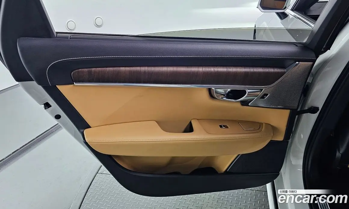 Volvo S90 2021 2.0 автомат (гидро), фото 15 Volvo S90 2021 2.0 автомат (гидро), фото 15