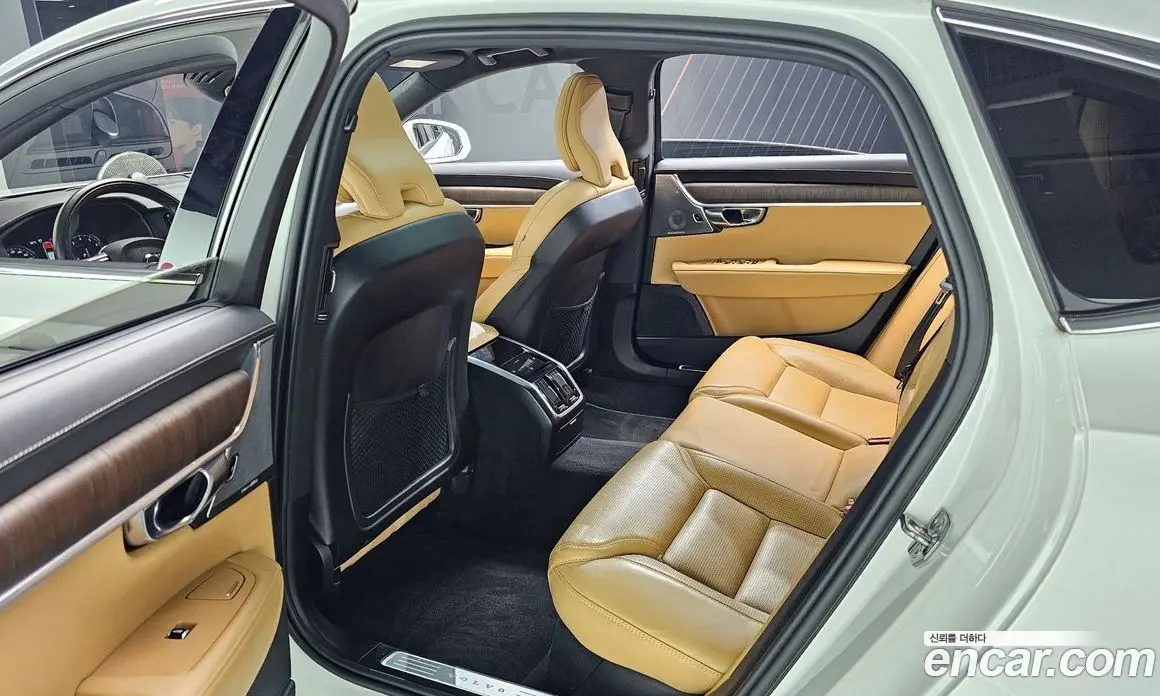 Volvo S90 2021 2.0 автомат (гидро), фото 16 Volvo S90 2021 2.0 автомат (гидро), фото 16