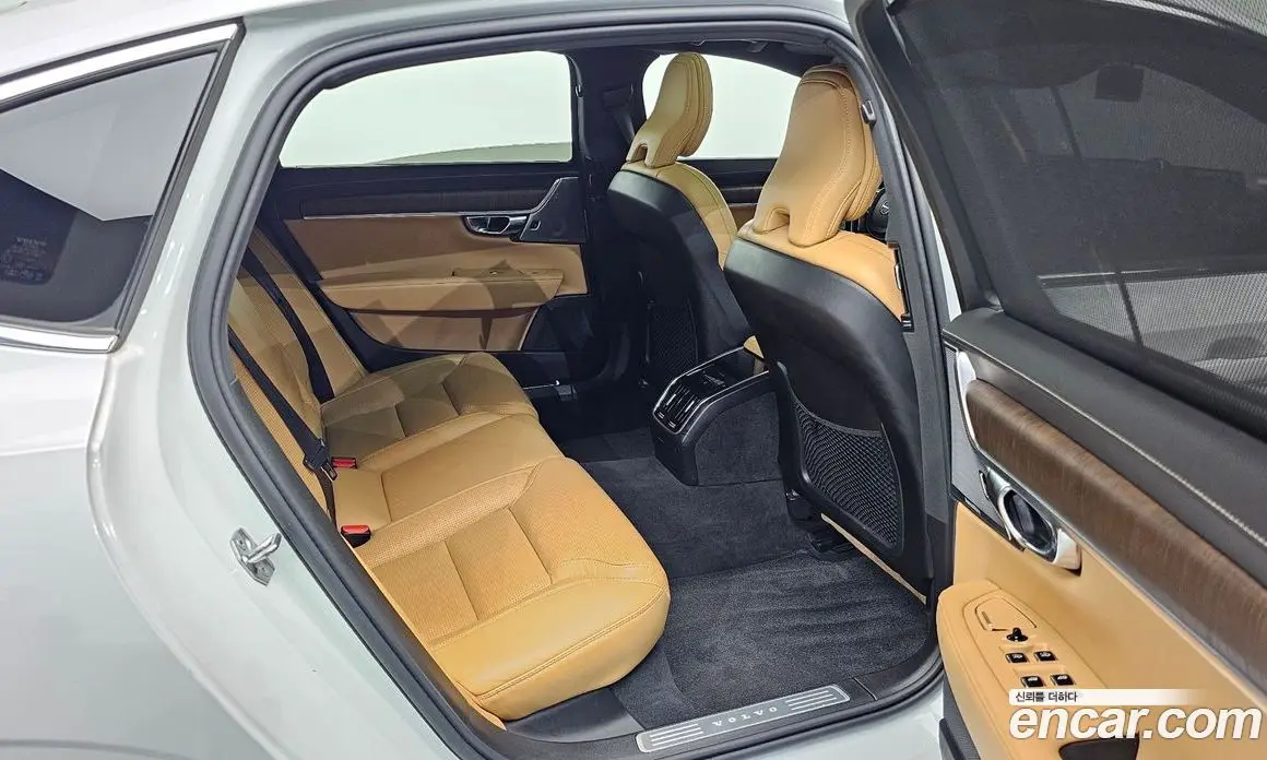Volvo S90 2021 2.0 автомат (гидро), фото 18 Volvo S90 2021 2.0 автомат (гидро), фото 18