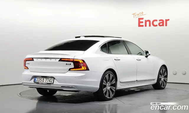 Volvo S90 2022 2.0 автомат (гидро), миниатюра 2 Volvo S90 2022 2.0 автомат (гидро), миниатюра 2