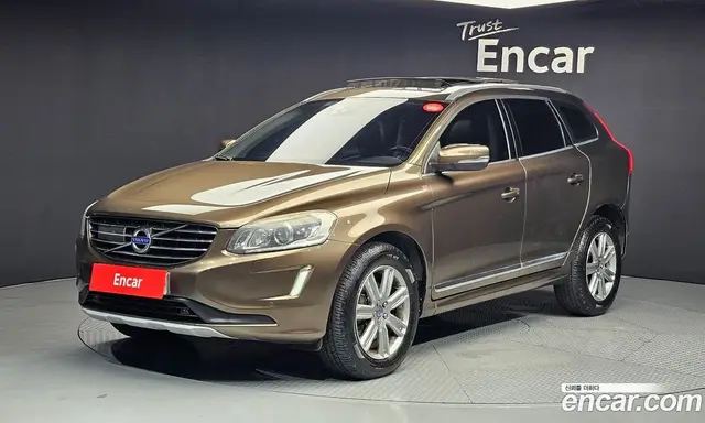 Volvo XC60 2015 2.0 автомат (гидро), миниатюра 1 Volvo XC60 2015 2.0 автомат (гидро), миниатюра 1