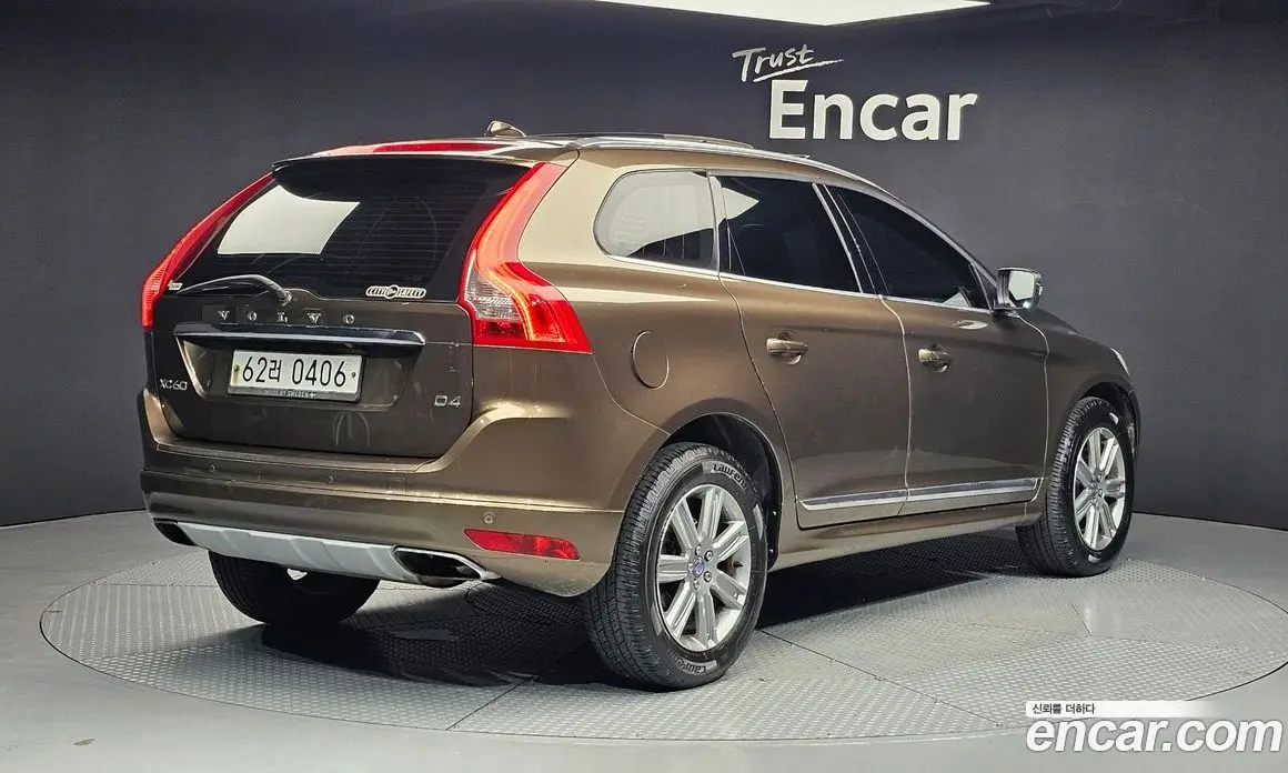 Volvo XC60 2015 2.0 автомат (гидро), фото 2 Volvo XC60 2015 2.0 автомат (гидро), фото 2