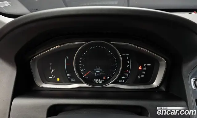 Volvo XC60 2015 2.0 автомат (гидро), миниатюра 8 Volvo XC60 2015 2.0 автомат (гидро), миниатюра 8