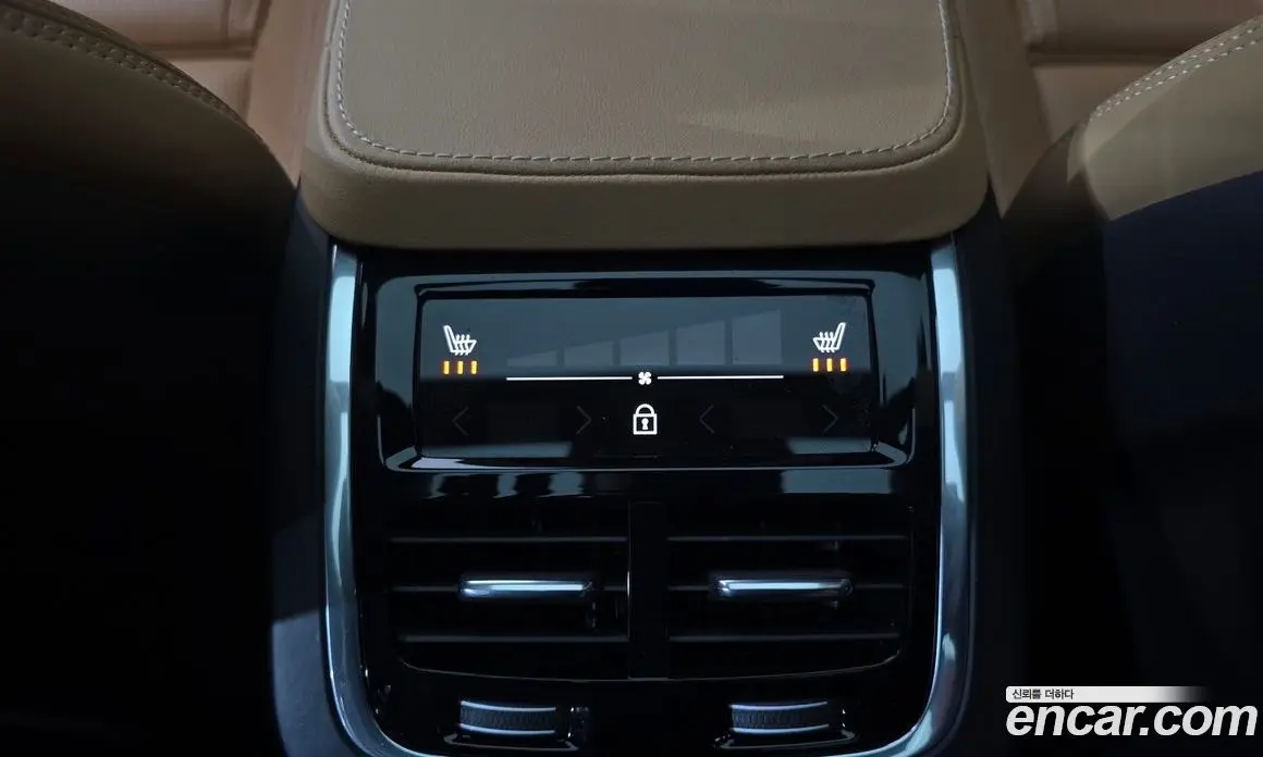 Volvo XC90 2025 2.0 автомат (гидро), фото 29