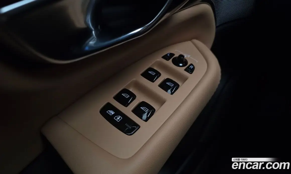 Volvo XC90 2025 2.0 автомат (гидро), фото 31