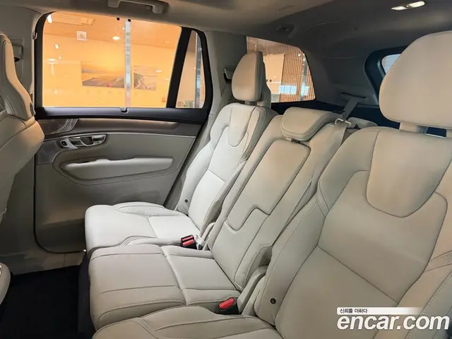 Volvo XC90 2026 2.0 автомат (гидро), миниатюра 11 Volvo XC90 2026 2.0 автомат (гидро), миниатюра 11