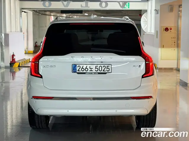 Volvo XC90 2026 2.0 автомат (гидро), миниатюра 4 Volvo XC90 2026 2.0 автомат (гидро), миниатюра 4