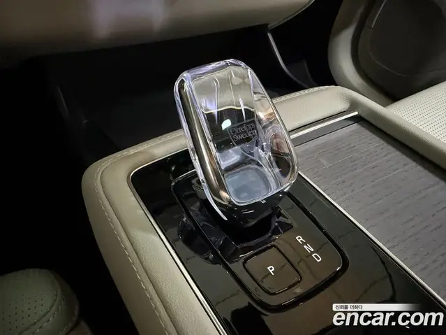 Volvo XC90 2026 2.0 автомат (гидро), миниатюра 9 Volvo XC90 2026 2.0 автомат (гидро), миниатюра 9