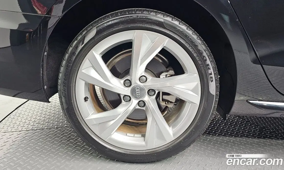 Audi A4 2021 2.0 автомат (гидро), фото 5 Audi A4 2021 2.0 автомат (гидро), фото 5
