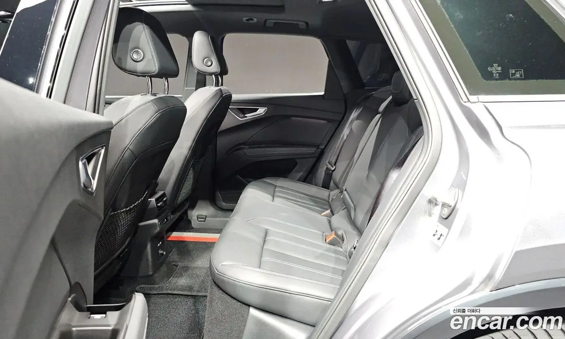 Audi Q4 e-tron 2025 0.2 автомат (гидро), фото 16 Audi Q4 e-tron 2025 0.2 автомат (гидро), фото 16