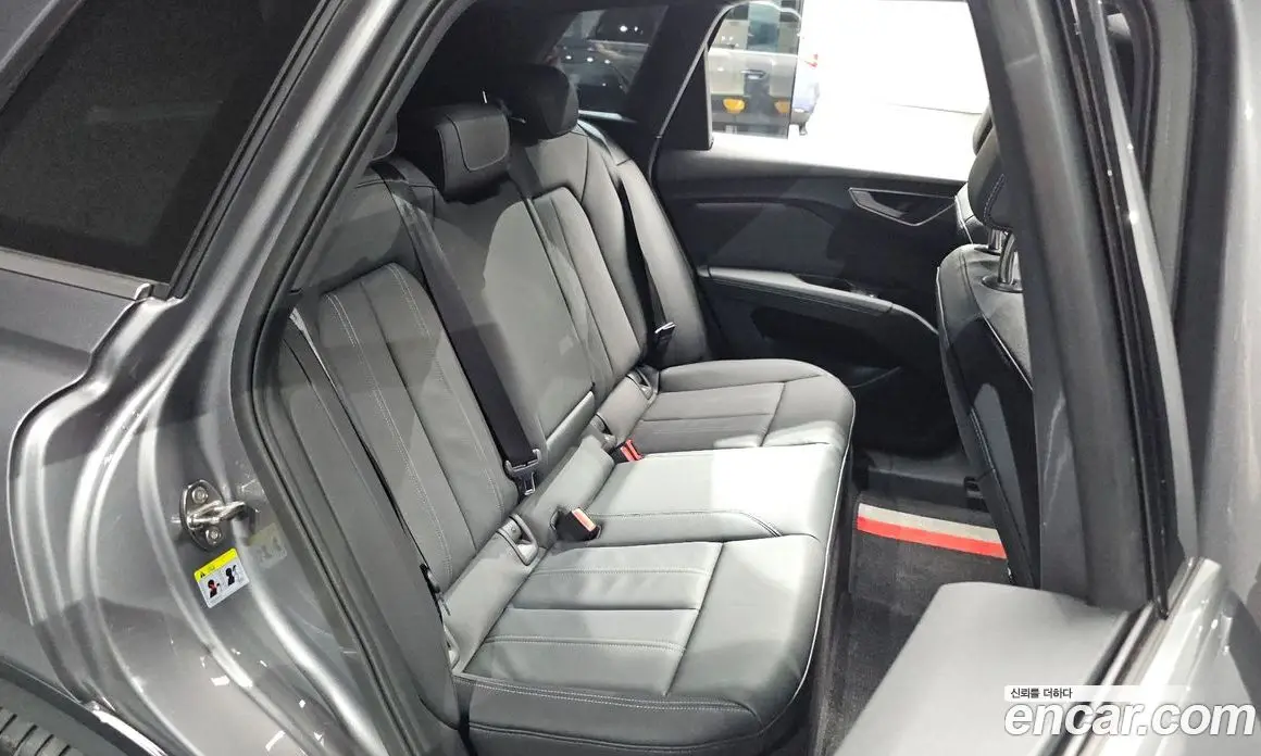 Audi Q4 e-tron 2025 0.2 автомат (гидро), фото 17 Audi Q4 e-tron 2025 0.2 автомат (гидро), фото 17