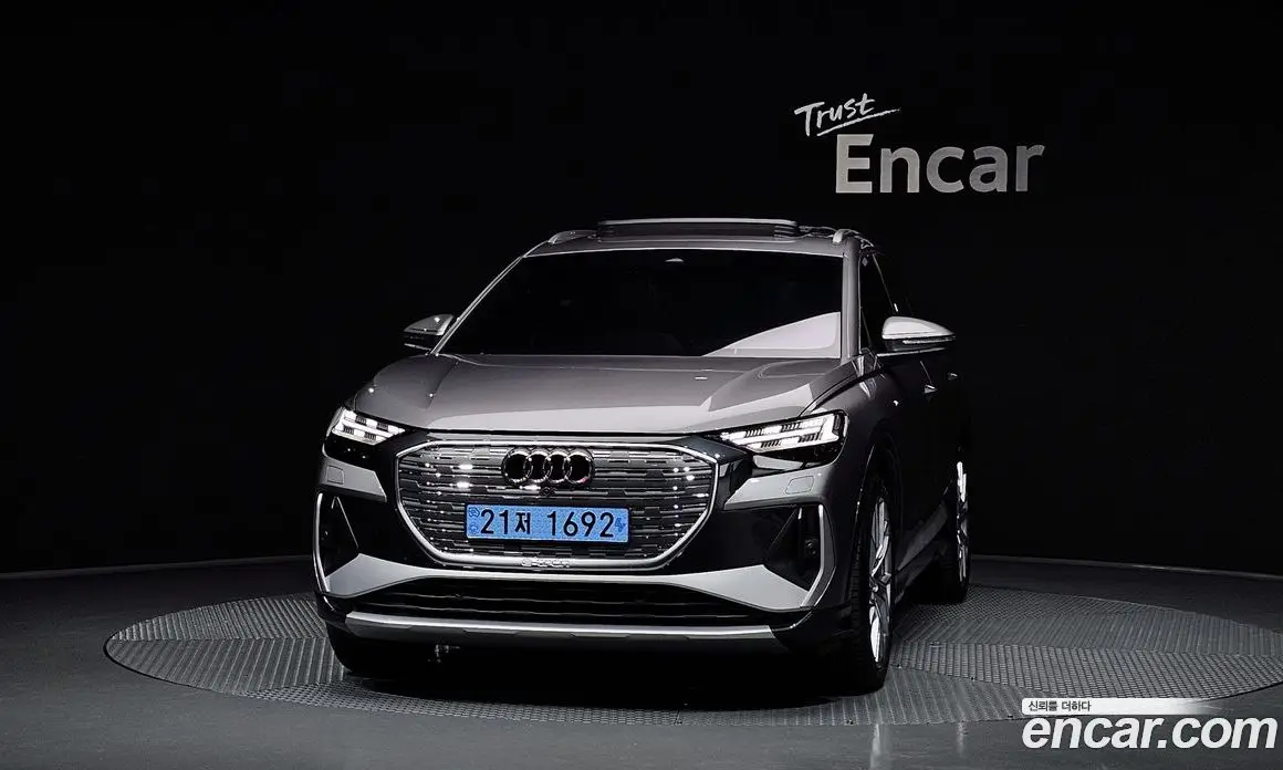 Audi Q4 e-tron 2025 0.2 автомат (гидро), фото 3 Audi Q4 e-tron 2025 0.2 автомат (гидро), фото 3