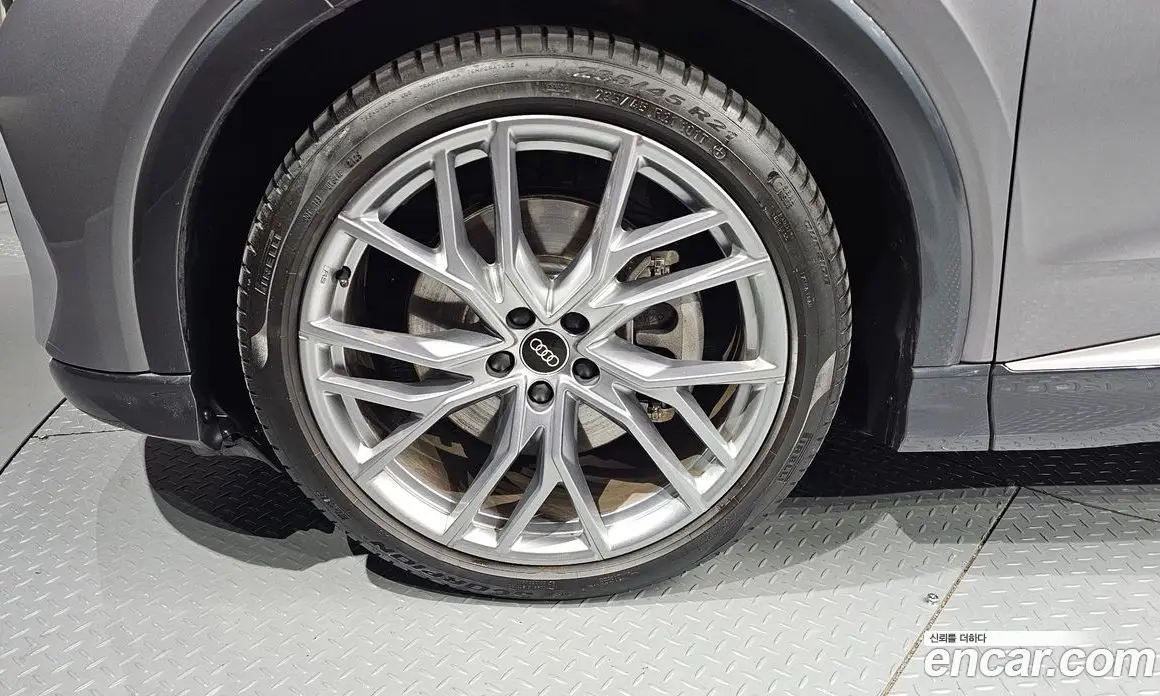 Audi Q4 e-tron 2025 0.2 автомат (гидро), фото 5 Audi Q4 e-tron 2025 0.2 автомат (гидро), фото 5