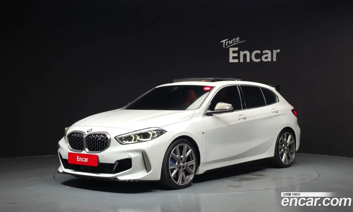 BMW 1 серия 2023 2.0 автомат (гидро), фото 1 BMW 1 серия 2023 2.0 автомат (гидро), фото 1