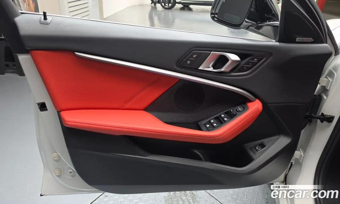 BMW 1 серия 2023 2.0 автомат (гидро), фото 14 BMW 1 серия 2023 2.0 автомат (гидро), фото 14