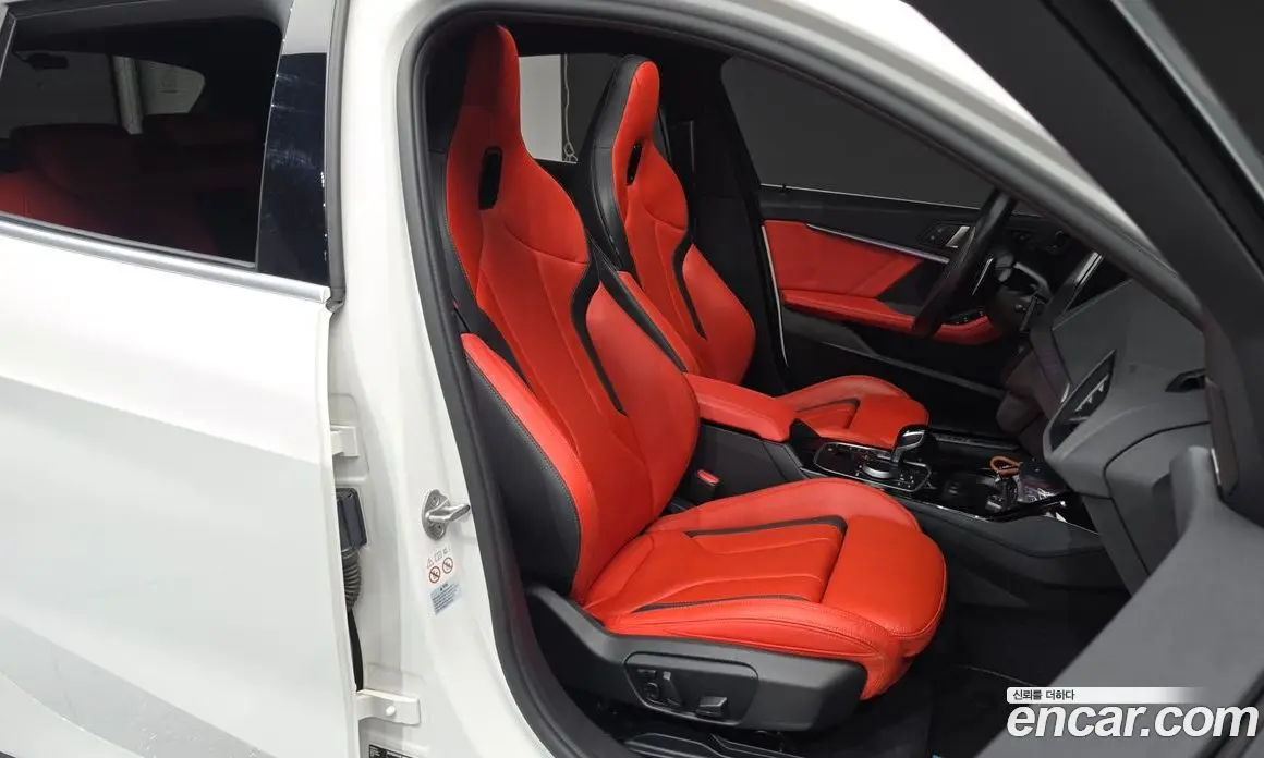 BMW 1 серия 2023 2.0 автомат (гидро), фото 16 BMW 1 серия 2023 2.0 автомат (гидро), фото 16