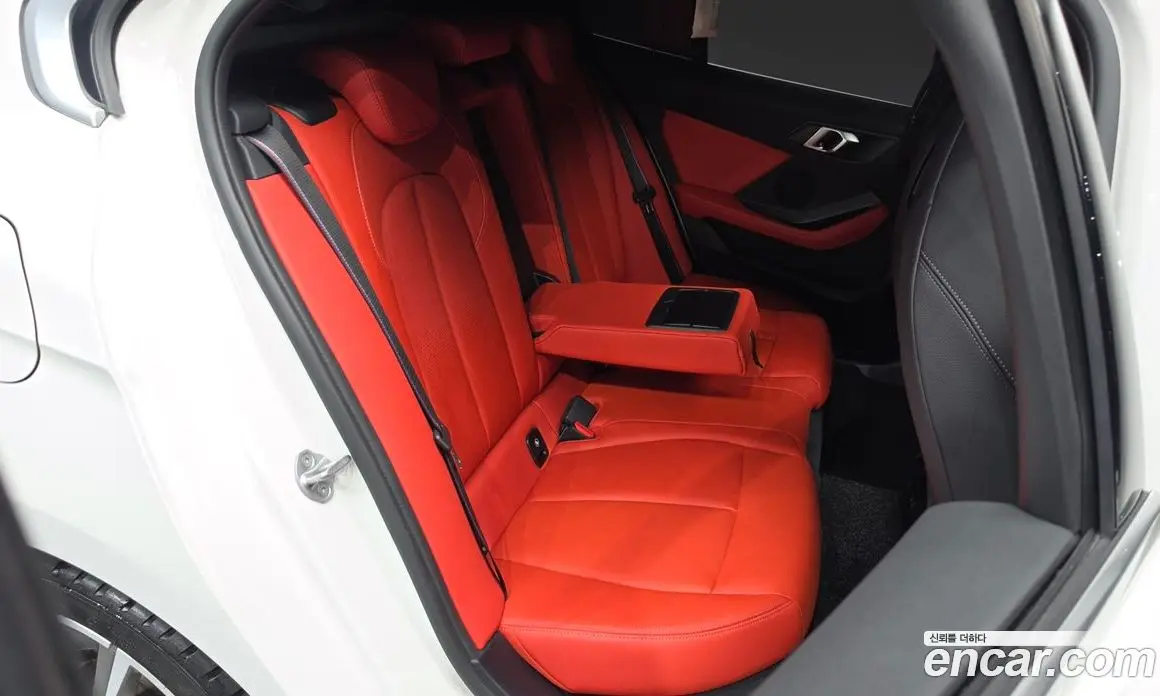 BMW 1 серия 2023 2.0 автомат (гидро), фото 18 BMW 1 серия 2023 2.0 автомат (гидро), фото 18