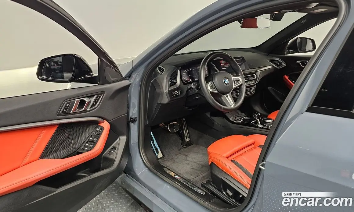 BMW 1 серия 2024 2.0 автомат (гидро), фото 13 BMW 1 серия 2024 2.0 автомат (гидро), фото 13
