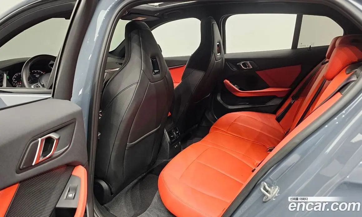 BMW 1 серия 2024 2.0 автомат (гидро), фото 18 BMW 1 серия 2024 2.0 автомат (гидро), фото 18