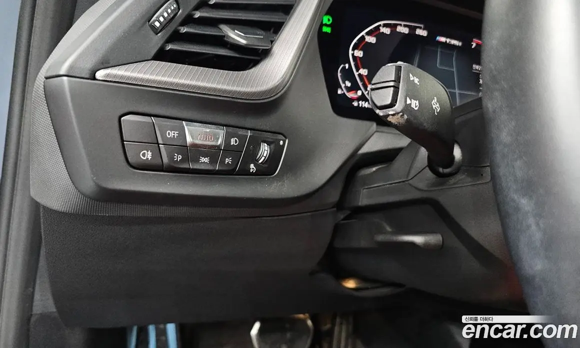 BMW 1 серия 2024 2.0 автомат (гидро), фото 26 BMW 1 серия 2024 2.0 автомат (гидро), фото 26