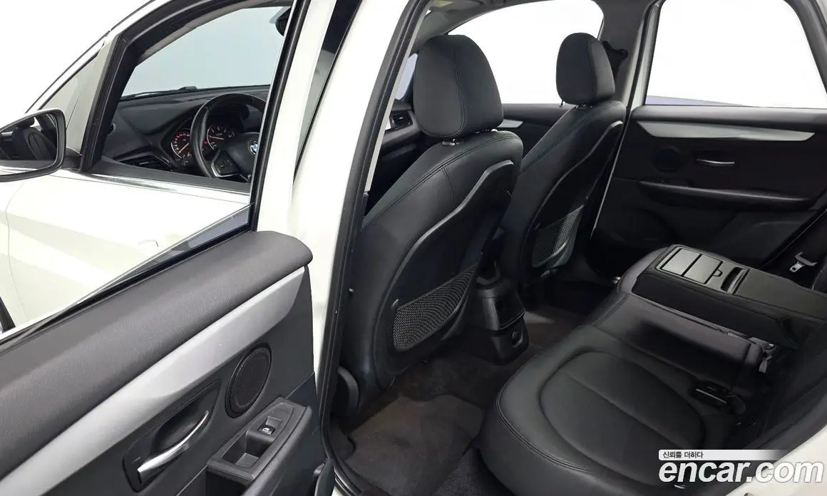 BMW 2 серия 2016 2.0 автомат (гидро), фото 12 BMW 2 серия 2016 2.0 автомат (гидро), фото 12