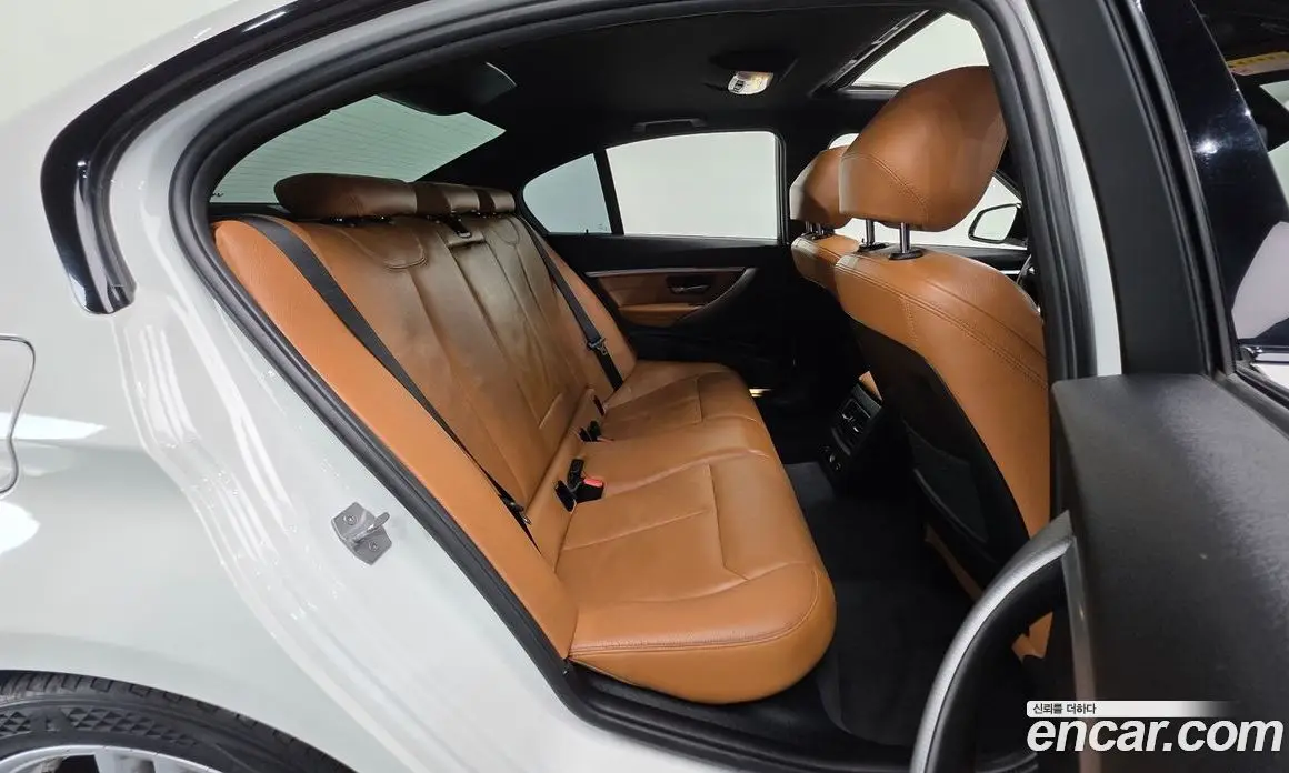 BMW 3 серия 2018 2.0 автомат (гидро), фото 30 BMW 3 серия 2018 2.0 автомат (гидро), фото 30